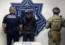 DETIENE SSPM Y MARINA A TRES POR PRESUNTO ROBO A COMERCIO Y UNO POR DELITO CONTRA LA SALUD EN CAJEME