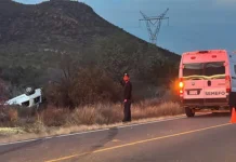 Muere hombre en volcamiento en la carretera Hermosillo-Ures