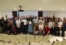 Gobierno de Sonora impulsa delfinoterapias para niñas y niños con discapacidad mediante convenio