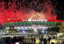 Reinauguran el Azteca entre ilusión y protestas