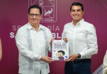 Entrega Salud Sonora Guía de Enfermedades Prioritarias en el Entorno Escolar a la Secretaría de Educación y Cultura