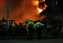 Se registra incendio en inmediaciones del mercado de Sonora