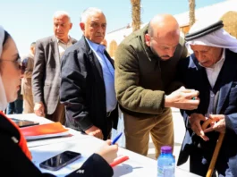 Elecciones locales palestinas dan a algunos habitantes de Gaza la primera oportunidad de votar en años