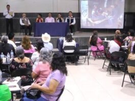 FORTALECE GOBIERNO ESTATAL Y MUNICIPAL ATENCIÓN COMUNITARIA EN SALUD CON CONVERSATORIO DE AUXILI
