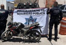 Recupera Policía Estatal moto robada y asegura narcótico en Magdalena