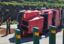 Un muerto y caos vial en la autopista México-Puebla tras dos accidentes en Ixtapaluca