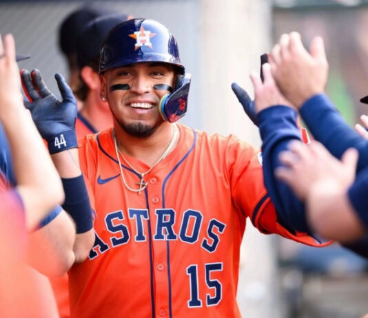 Isaac Paredes llega a los 100 jonrones en las Grandes Ligas