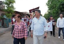 Javier Lamarque fortalece el diálogo con familias de la colonia México