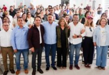 Docentes de todos los niveles dialogan con Javier Lamarque sobre los retos de la educación en Sonora