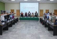 TOMA PRESIDENTA CLAUDIA SANTACRUZ PROTESTA AL CONSEJO MUNICIPAL PARA LOS ADULTOS MAYORES