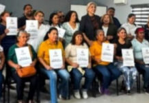 BRINDA ALCALDESA CLAUDIA SANTACRUZ CERTEZA JURÍDICA A FAMILIAS DE LA COLONIA BELTRONES