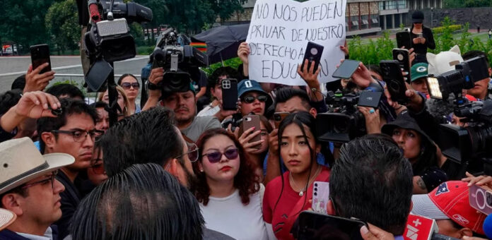 renunciaunam