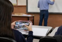 Promueve Salud Sonora uso responsable de celulares para cuidar la salud mental de niñas y niños