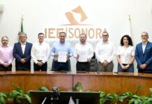 Firman convenio Toño Astiazarán e IEEyPC