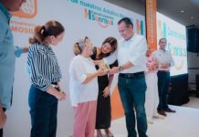 Beneficia Toño Astiazarán a más de 2 mil 500 adultos mayores a través de Construyendo Sonrisas