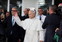 Papa León XIV recibe alta hospitalaria y sale del Policlínico Gemelli de regreso al Vaticano