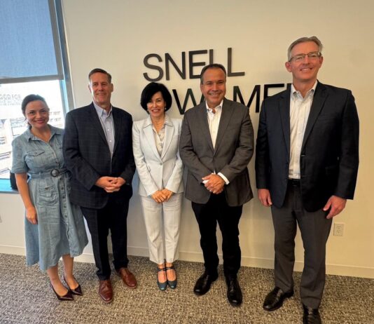 Impulsa Toño Astiazarán desarrollo económico de Hermosillo con alianzas en innovación y semiconductores en Arizona