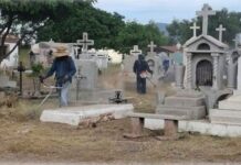 TRABAJA AYUNTAMIENTO EN REHABILITACIÓN DE PANTEONES MUNICIPALES PARA ESTE 1 Y 2 DE NOVIEMBRE