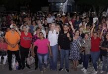 Claudia Santacruz y Alejandro Monge lanzan mensaje de unidad durante encuentro con familias de la comisaría de Esperanza