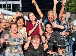 Viven adultos mayores una gran tarde de oro en Cajeme